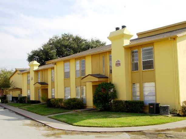 North Creek Apartments