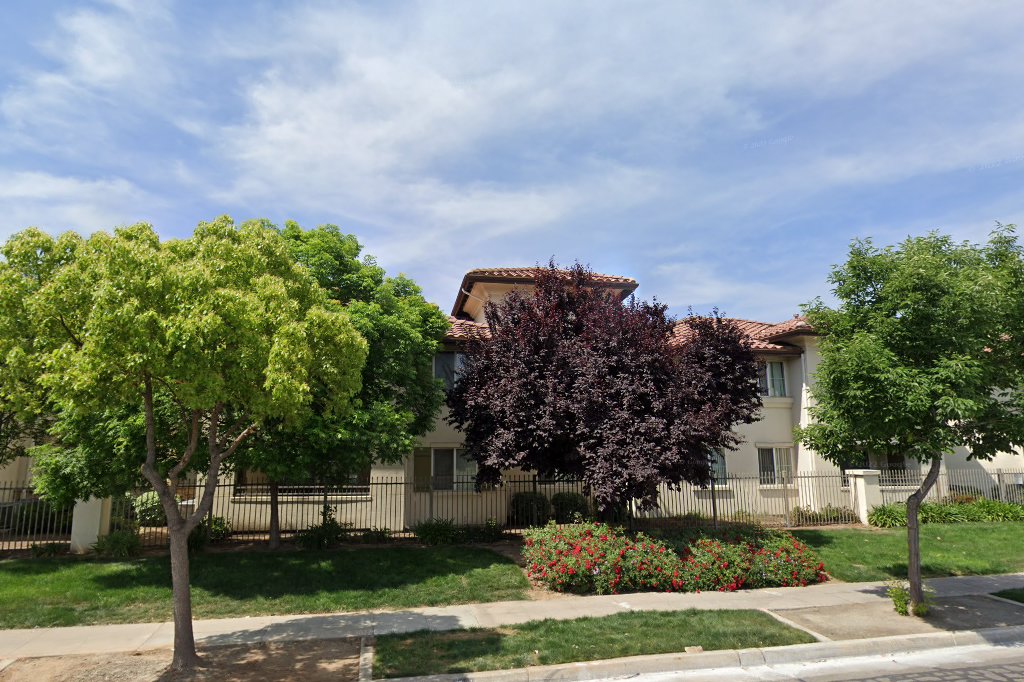 Summer Hill Place Apartments