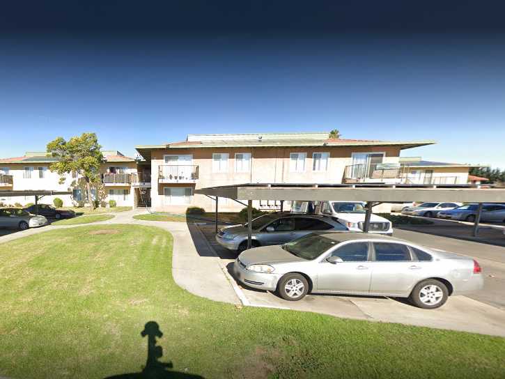 Central Plaza Apartments
