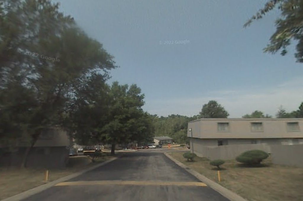 Riverside Townhouses Ii