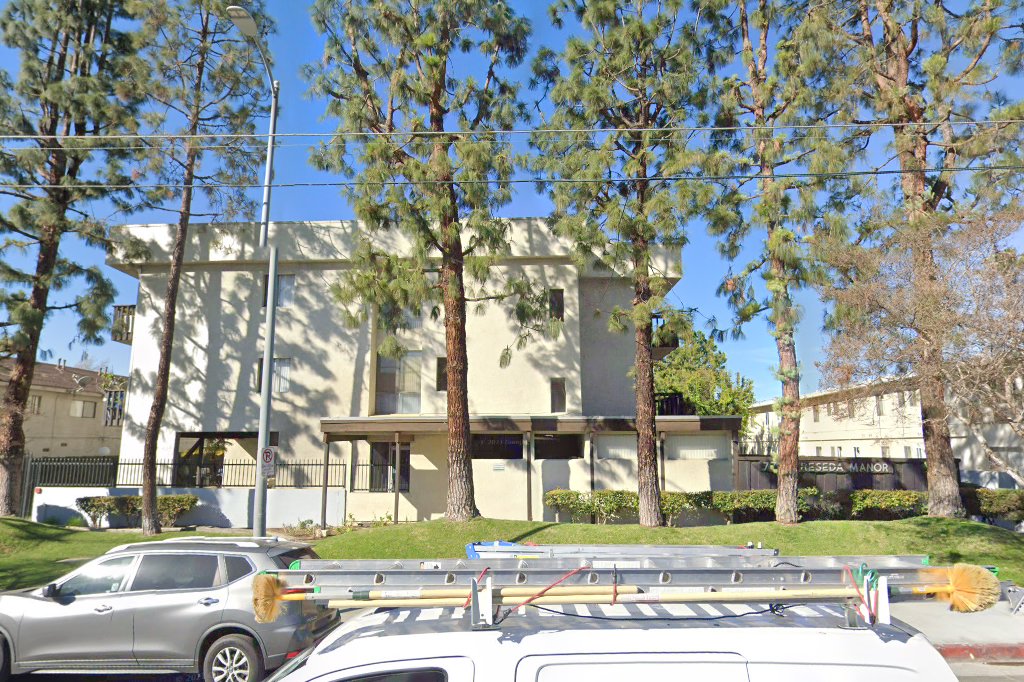 Reseda Manor