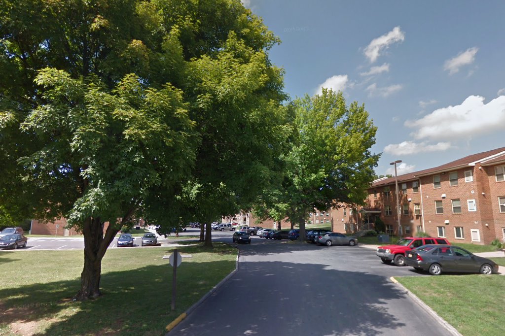 Oak Tree Village
