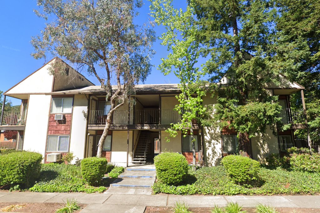 Holden Street Apartments