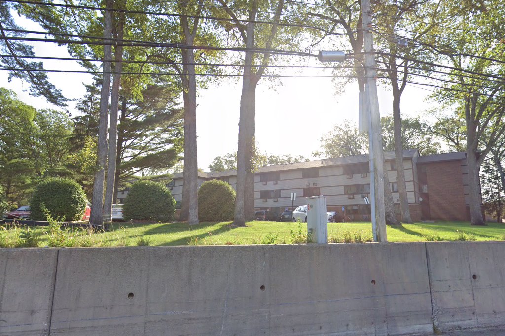 Park Woods Apts