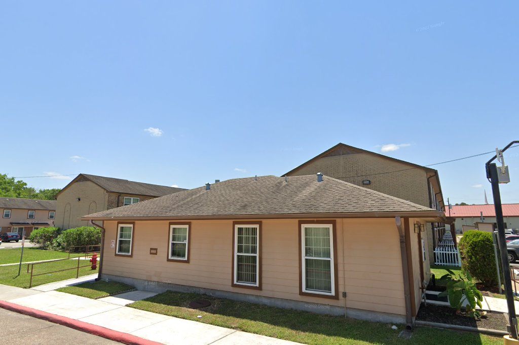 Lexington Square Apartments