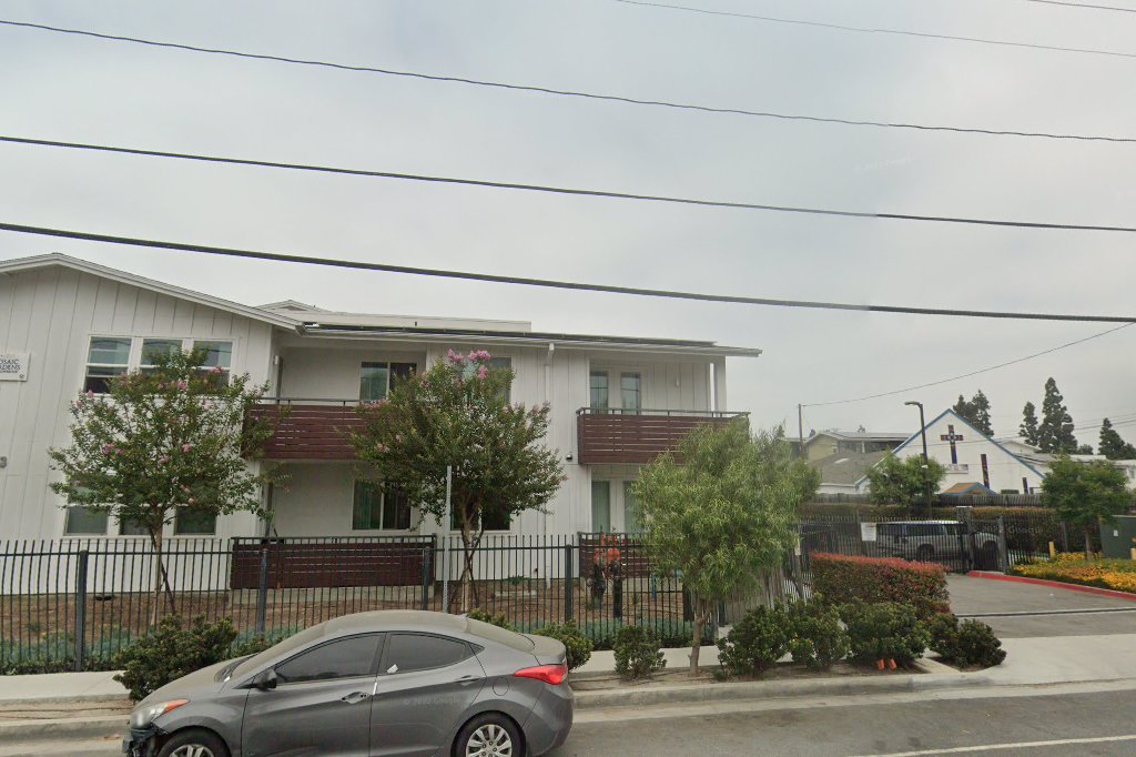 Mosaic Gardens At Willowbrook Apartments