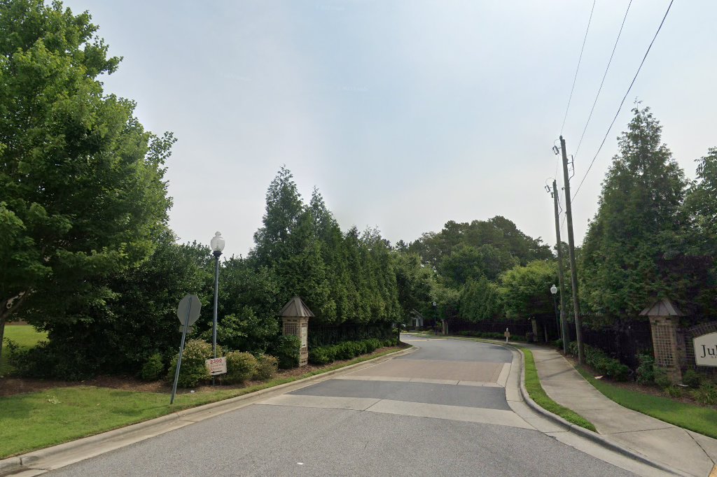 Laurence Manor Apartments