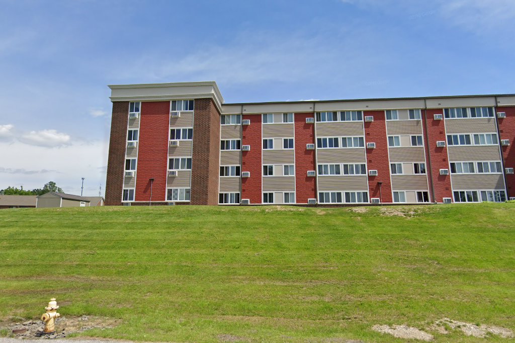 Courtyard (The)