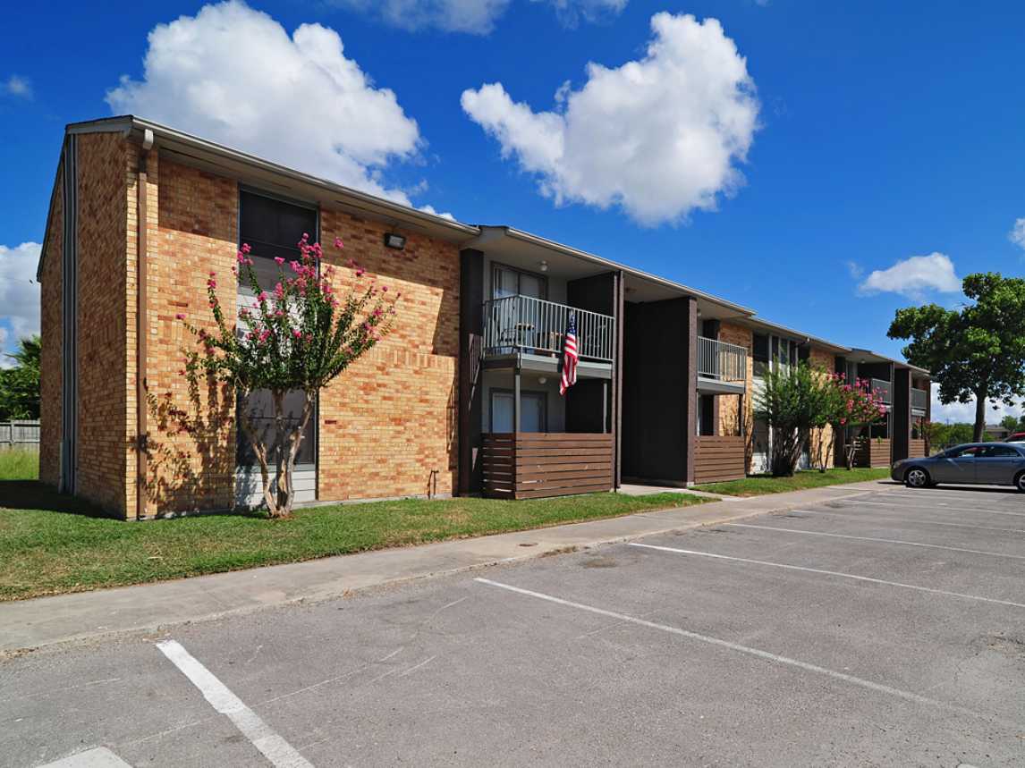 Woodlake Affordable Apartments