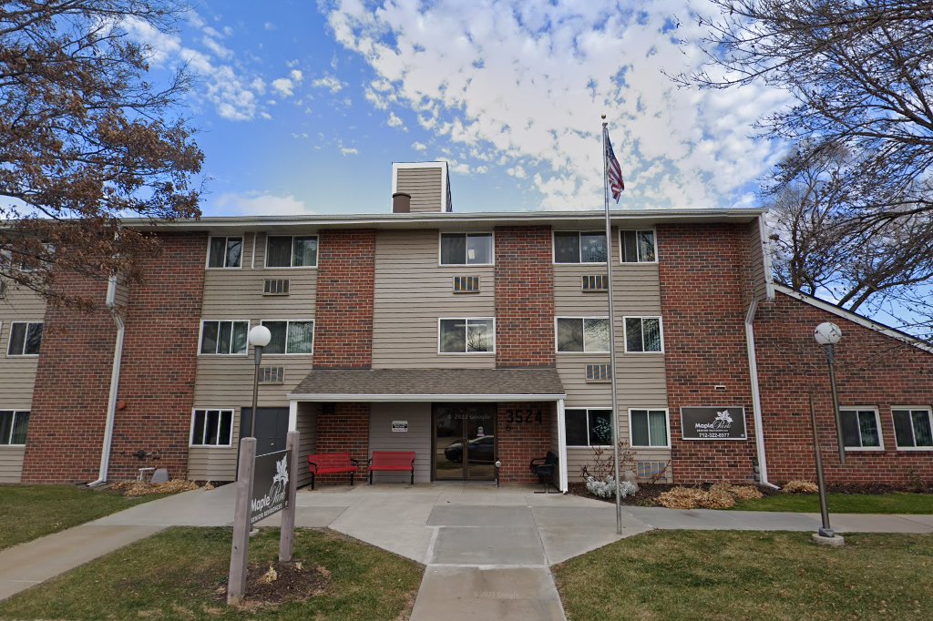 Maple Park Apartments - Council Bluffs