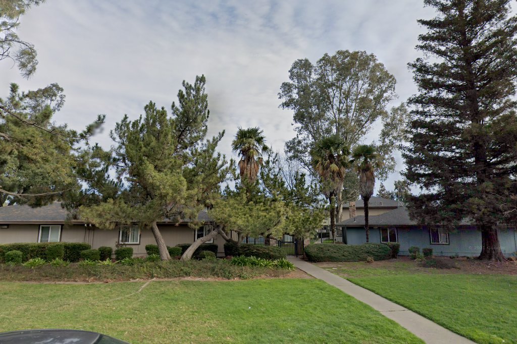 Lotus Landing Apartments