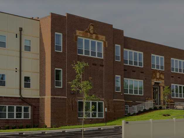 Hendricks Pointe Apartments