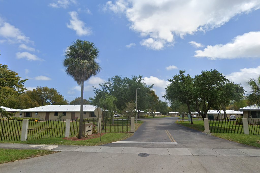 Park Ridge Court Apartments