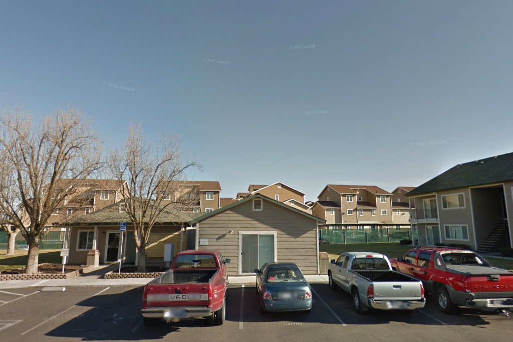 Kimball Crossing Apartments