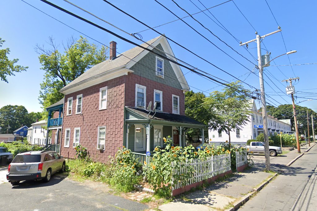 Pine St 22-40