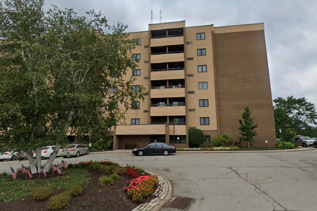 Towne North Towers