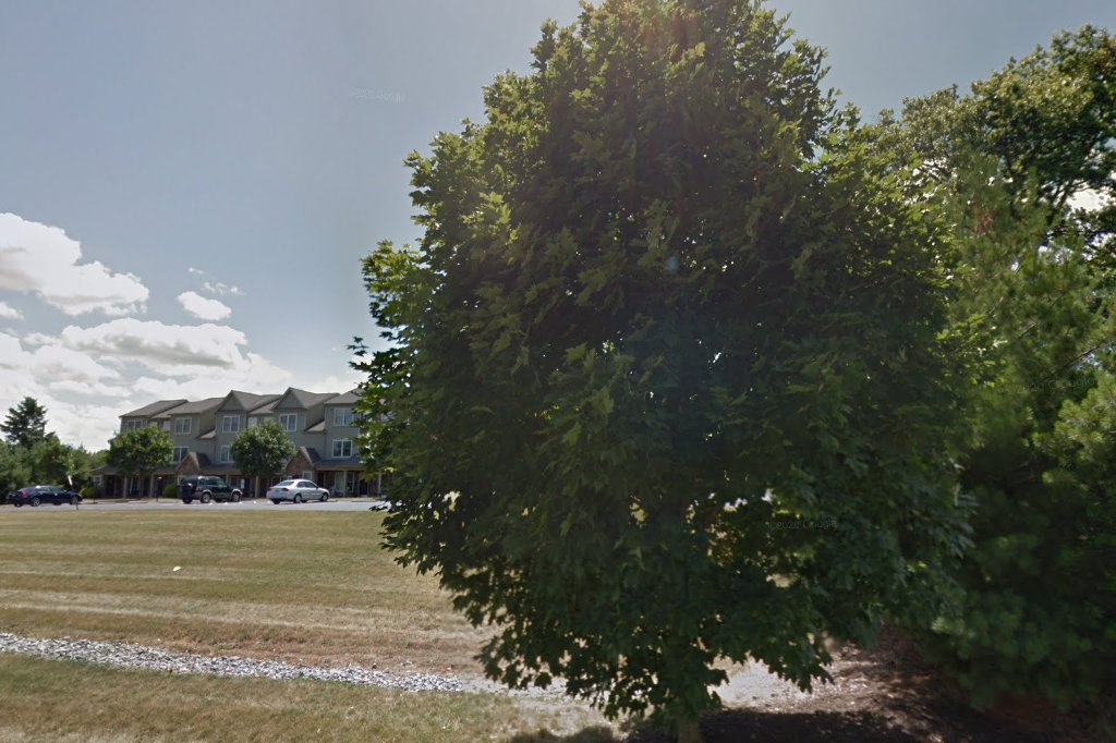 Deer Lake Apartments