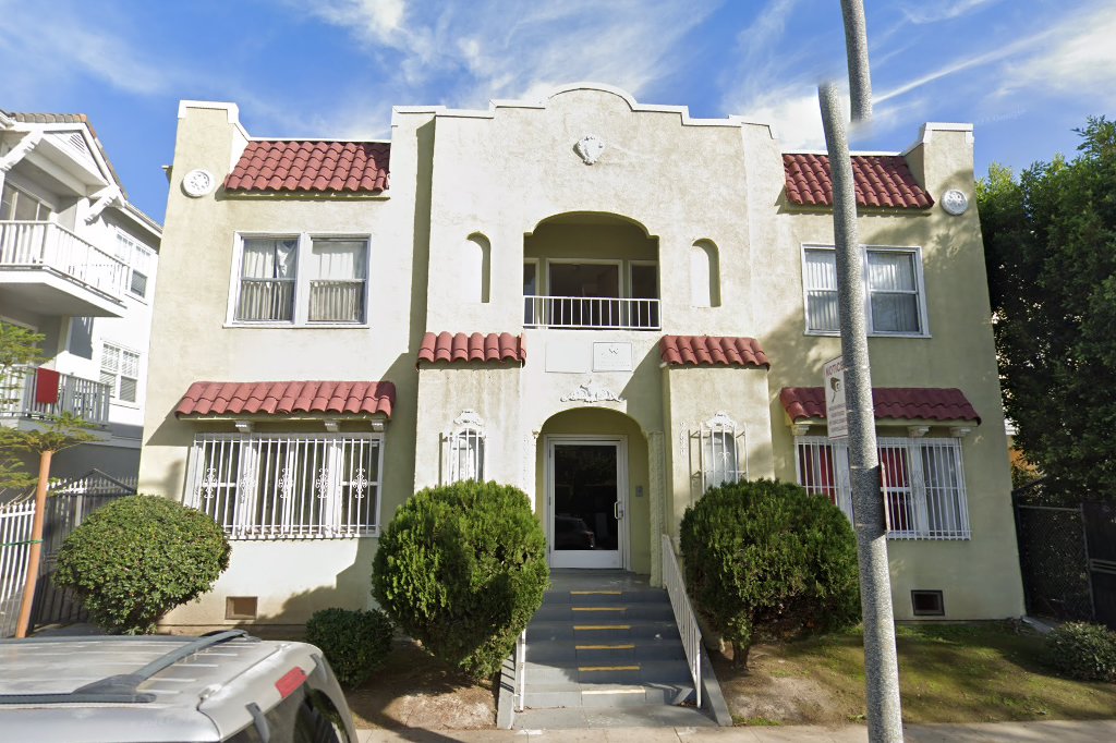 Queen Apts