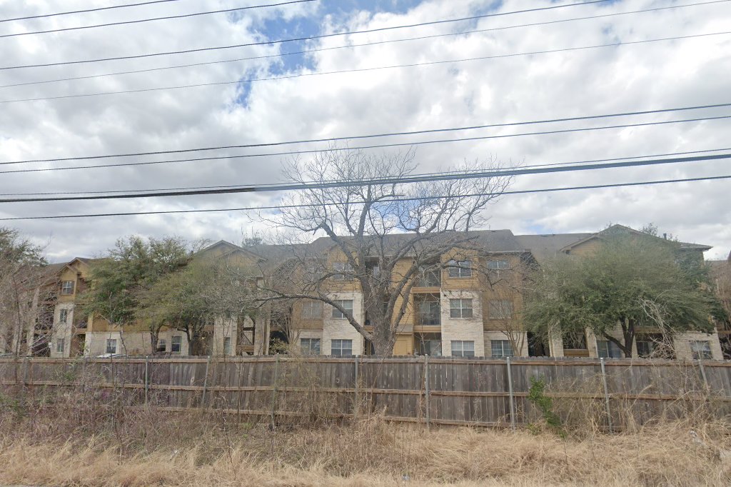 Circle S Apartments