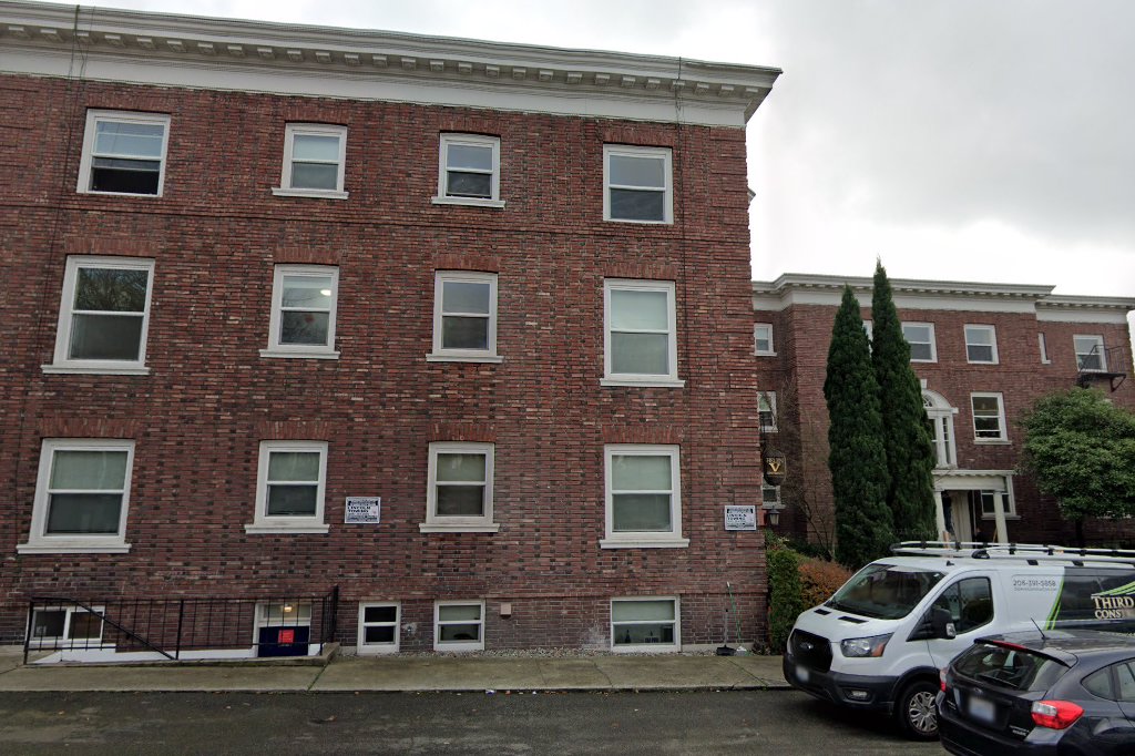 Helen V Apartments