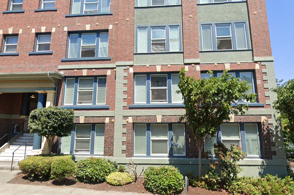 Silvian Apartments