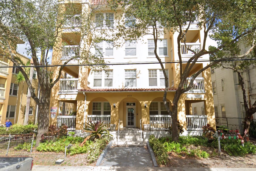Temple Court Apartments
