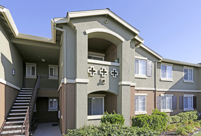 Bristol Apartments Dixon