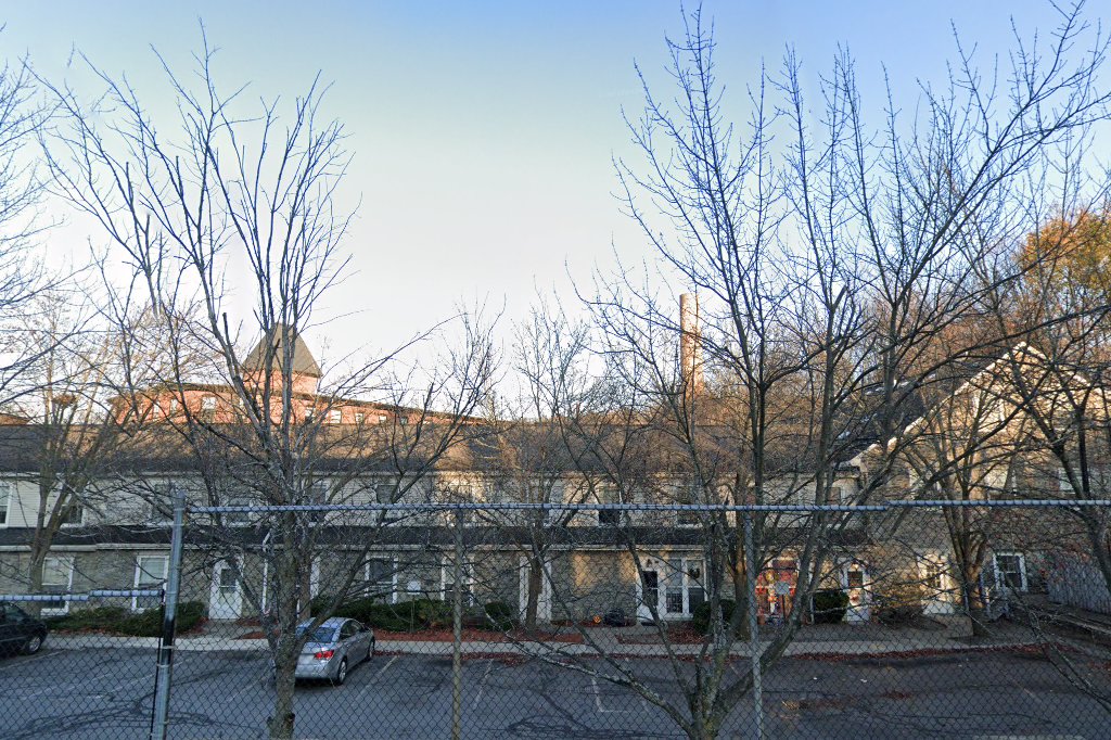 Centennial Island Apts