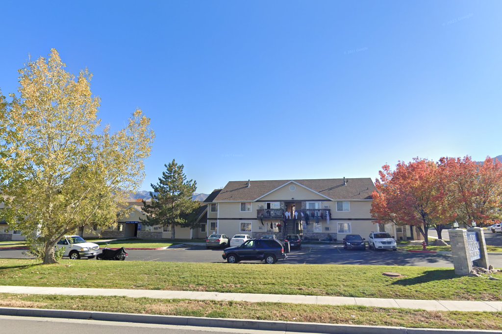 Lakeview Apartment Homes