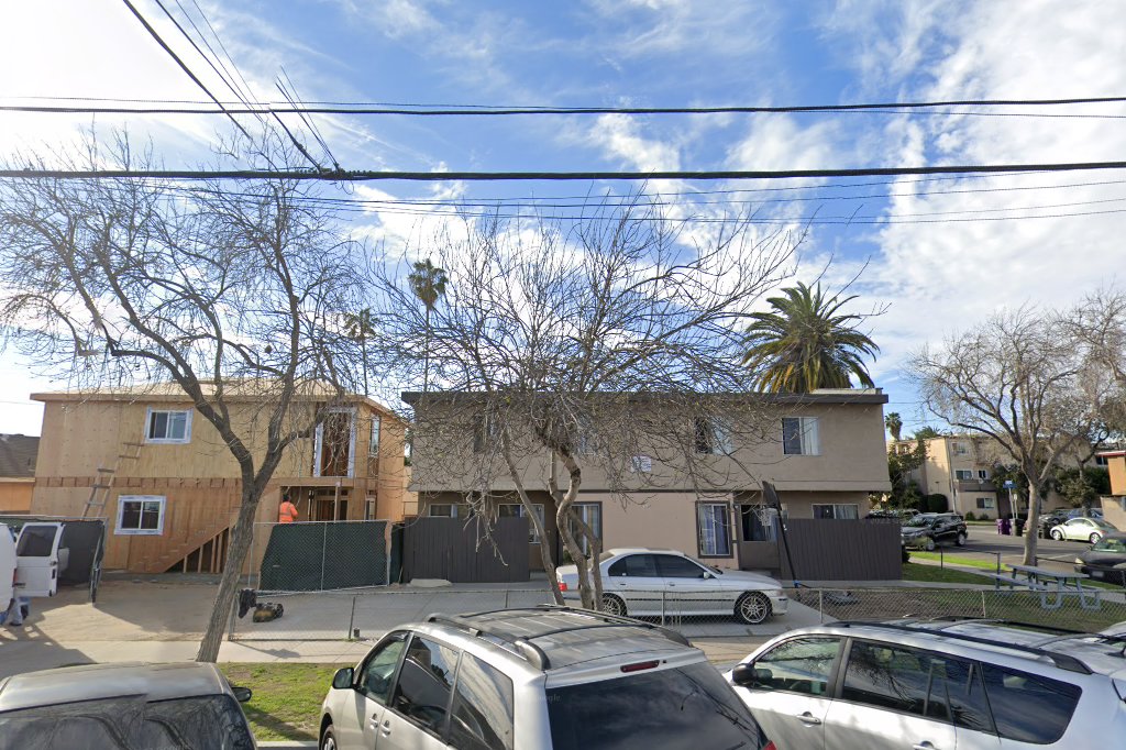 Del Mar IV Apartments