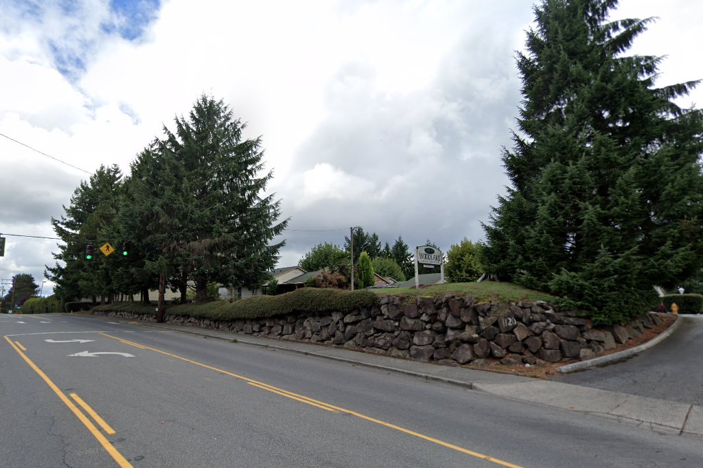 Woodlake Apartments