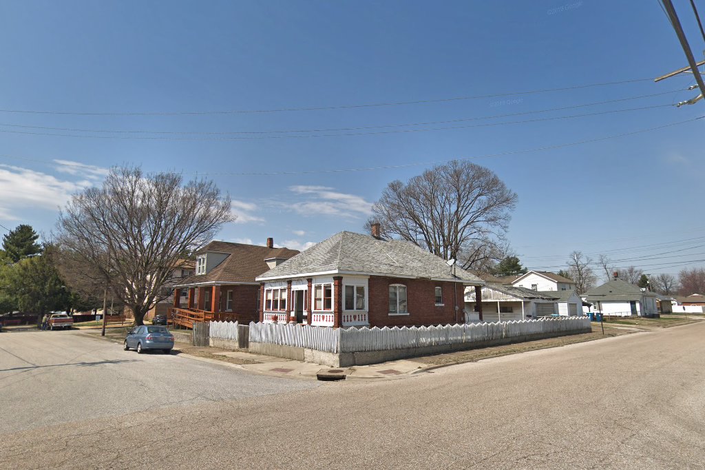 Golden Oaks Apartment
