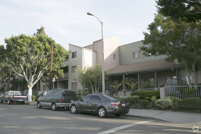 Casa De Las Hermanitas Los Angeles