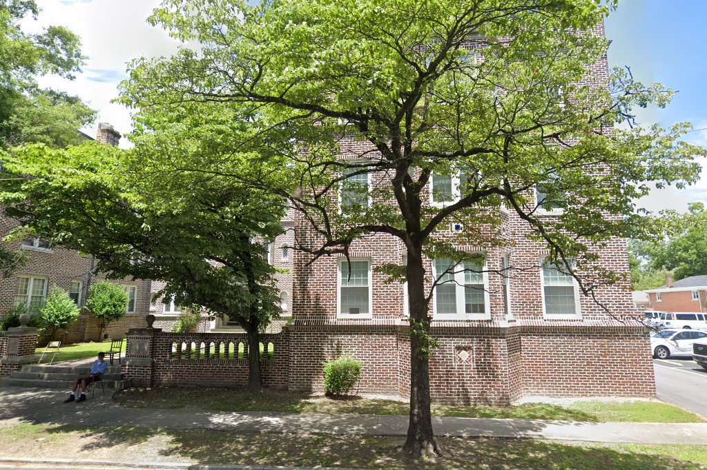 Varita Court Apartments