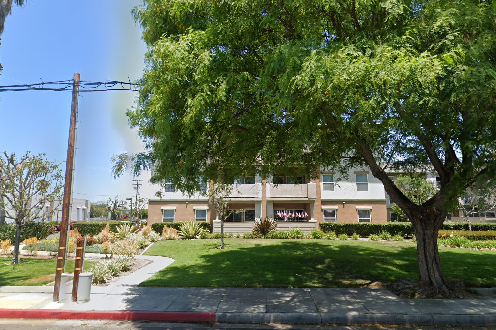 Solara Court Apartments Anaheim