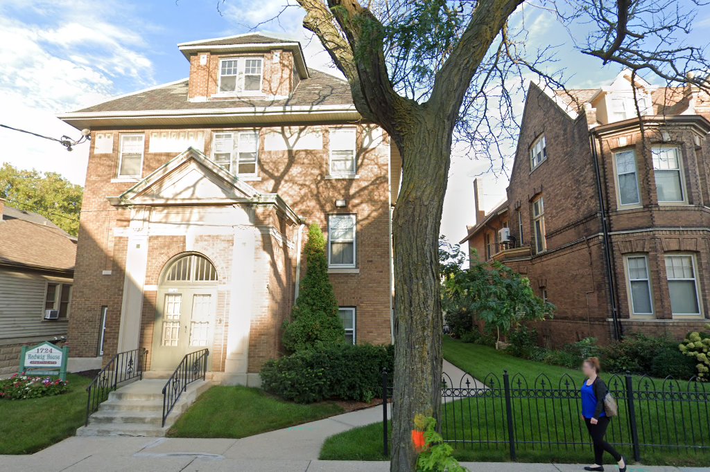 Hedwig House Apartments
