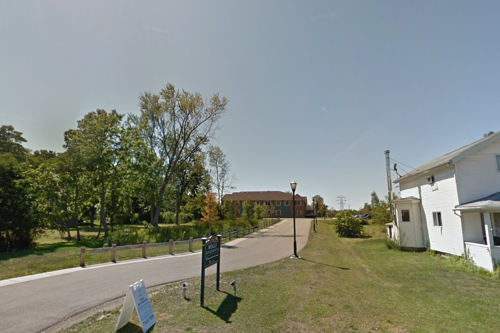 Holly Apartments
