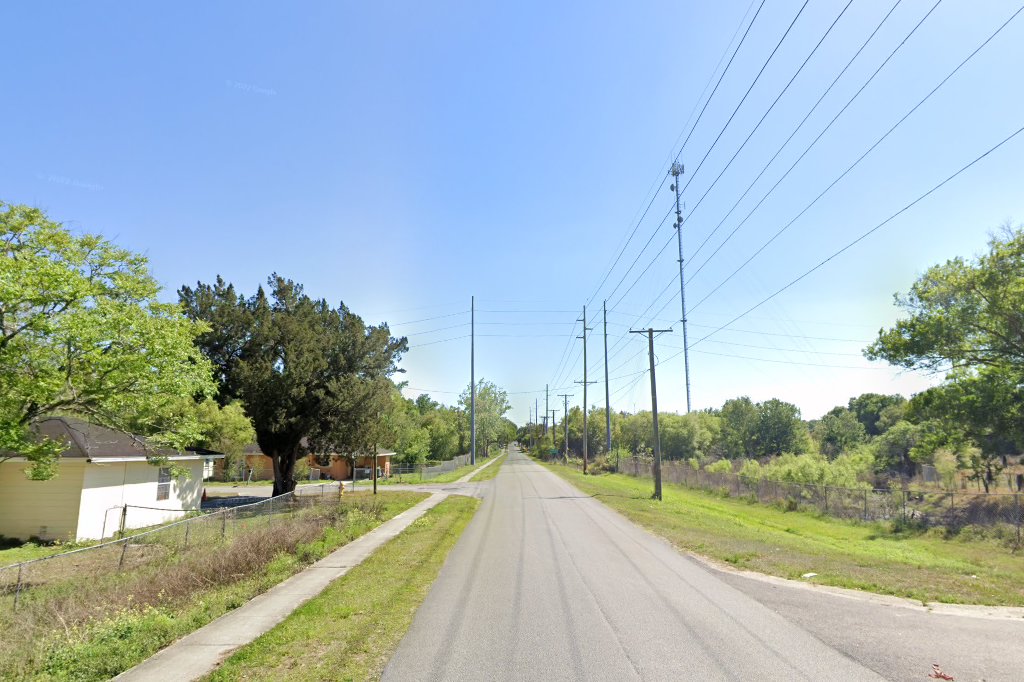 Dade Oaks Apartments