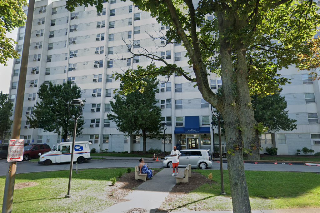 Urban Park Apts