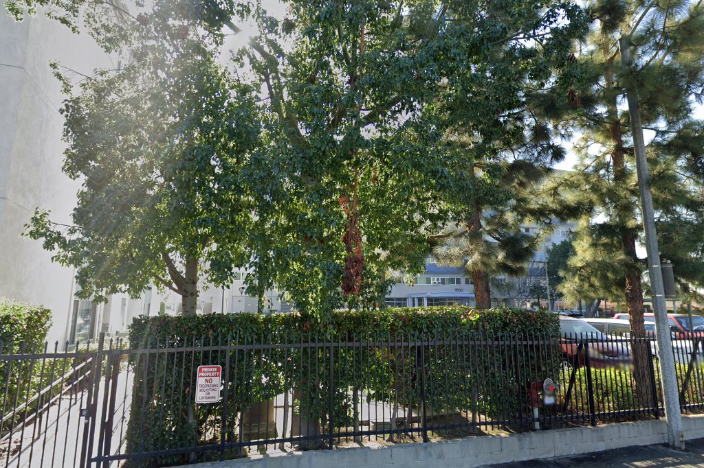 Bellflower Friendship Manor Apartments