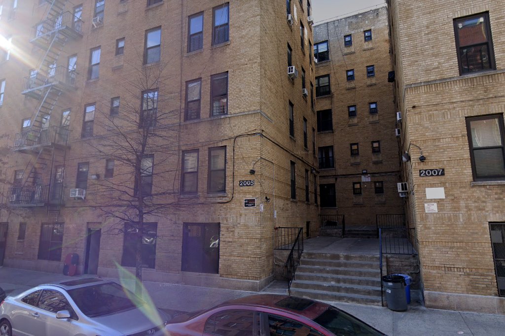 2005-2007 Davidson Avenue I
