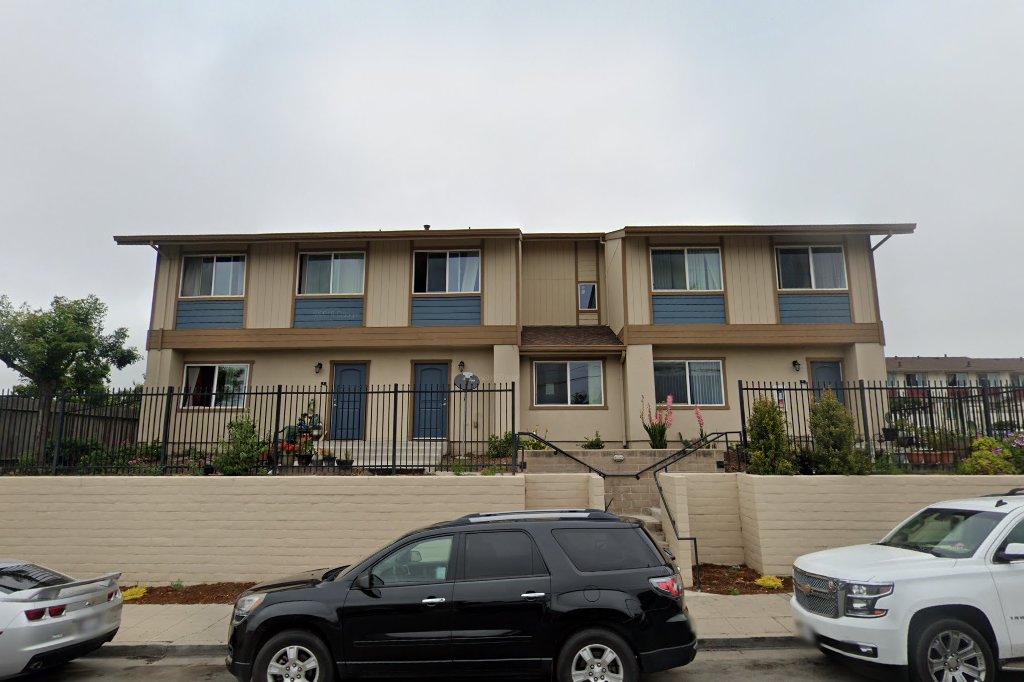 Loma el Paraiso Apartments