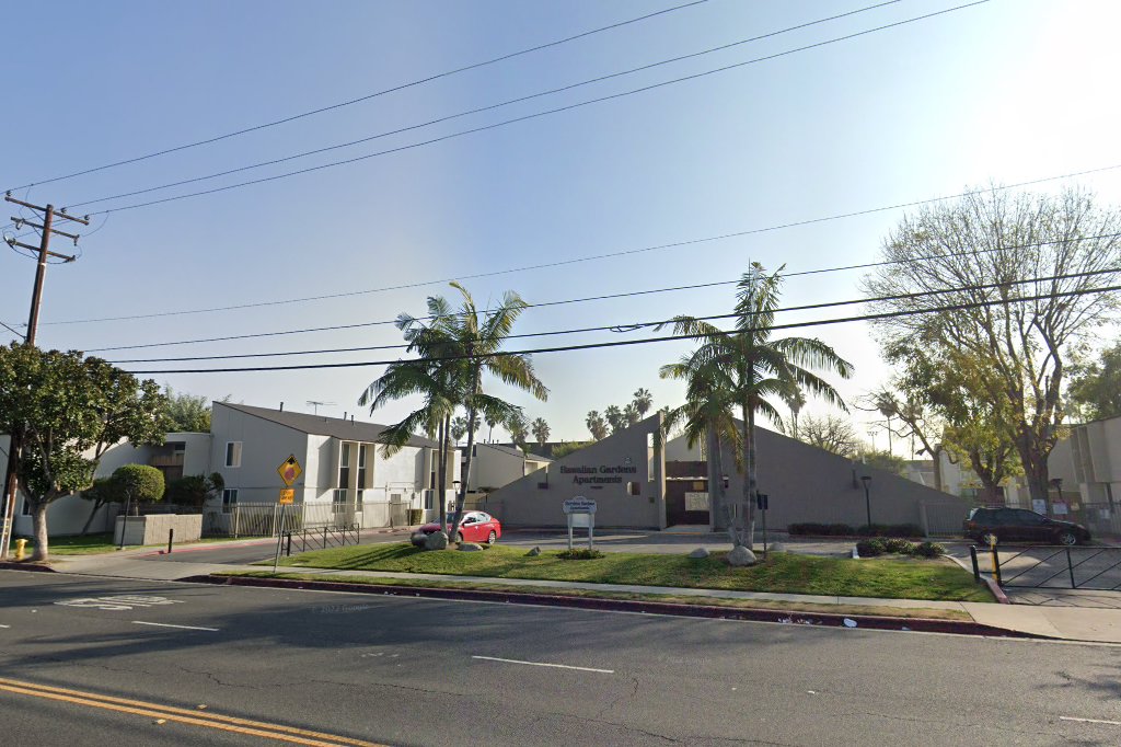 Hawaiian Gardens Apts.