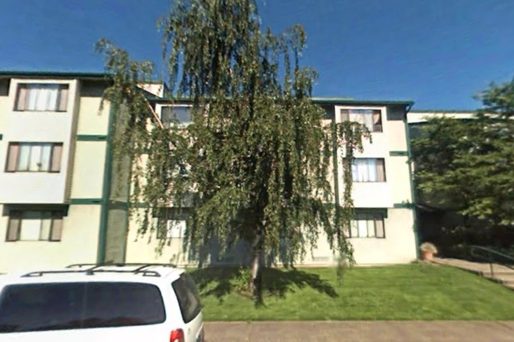 Sno Ridge Apartments
