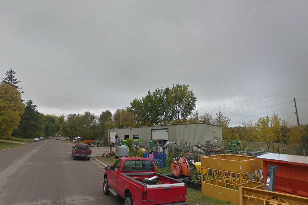 Valley View Apts -- (Hutchinson)