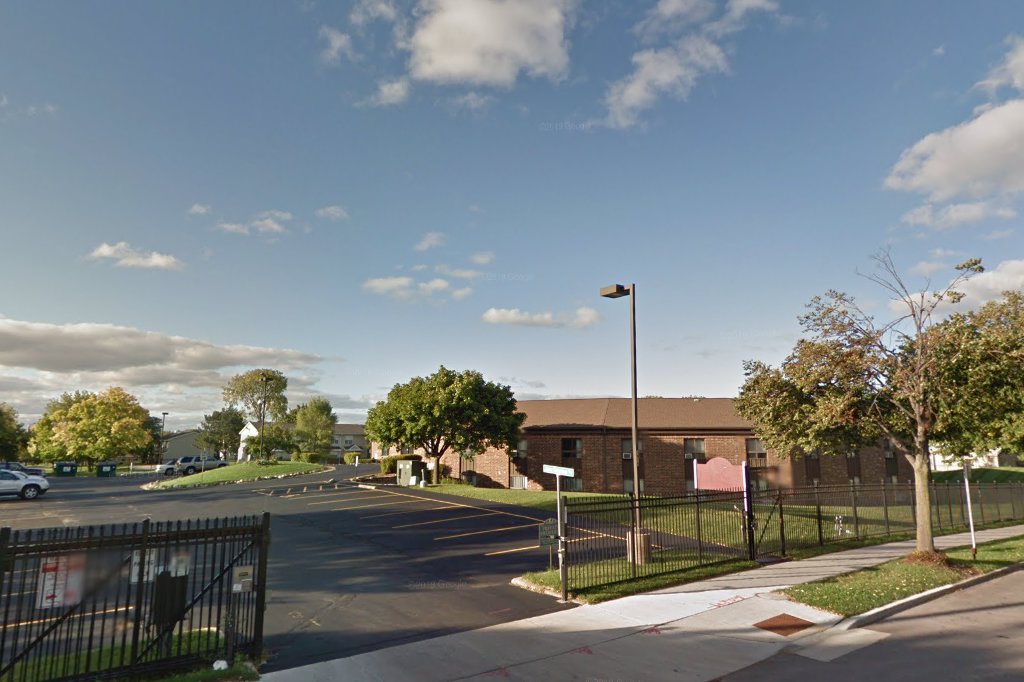 Richardson Manor Apartments for Seniors