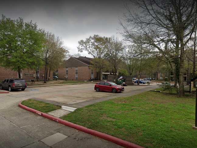 Wood Glen Apartments