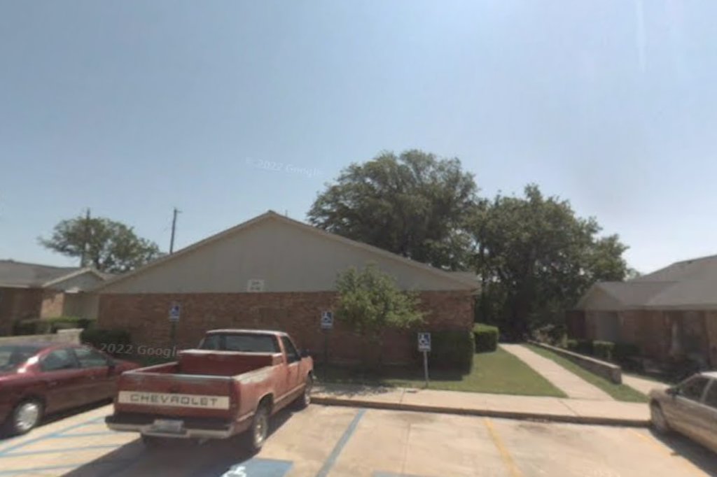 Gateway Village Apartments Azle