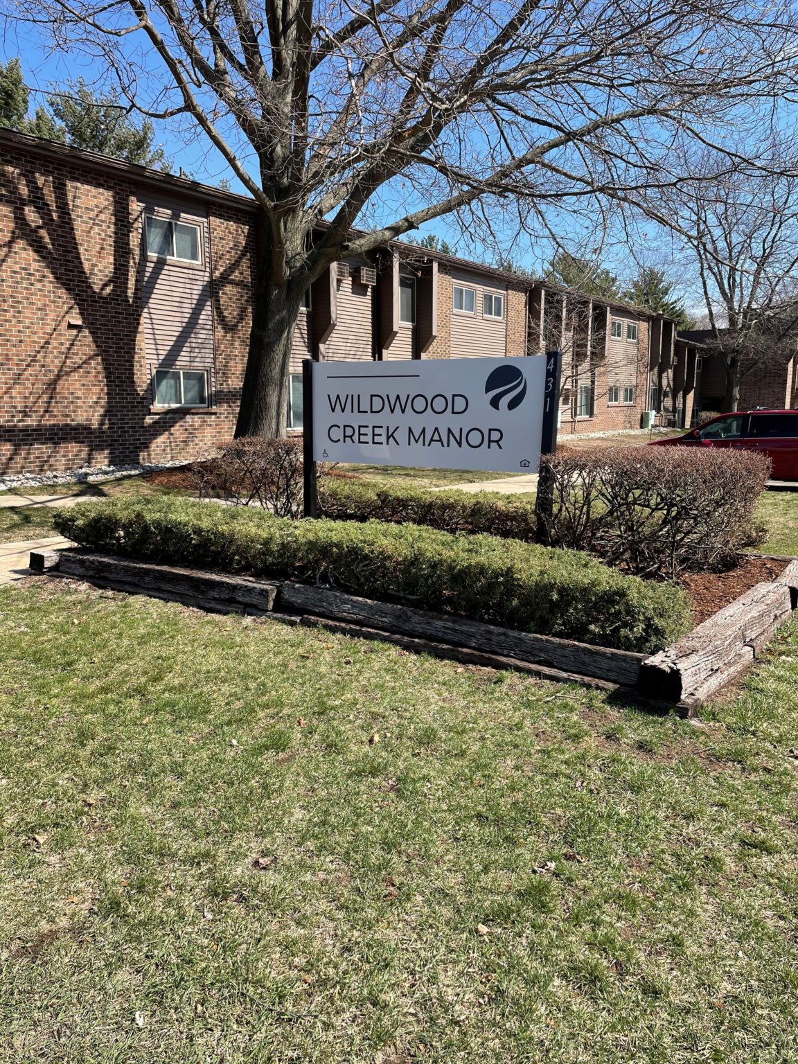 Wildwood Creek Manor