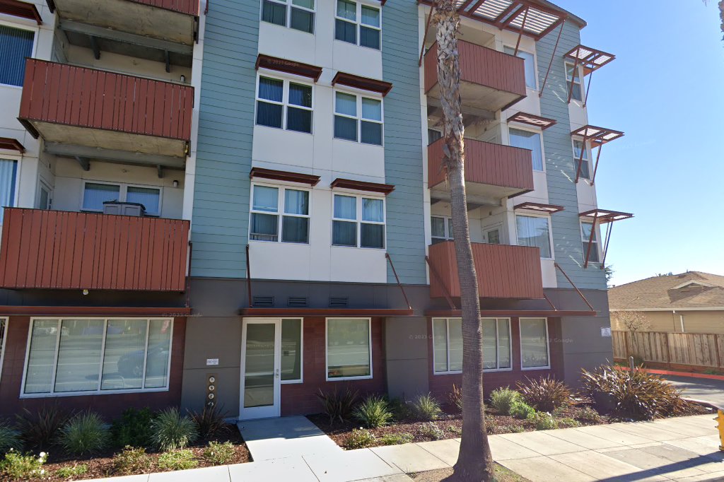 Laguna Commons Apartments